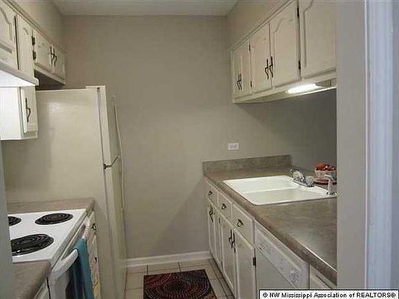 5th image of 8507 Greenbrook Pkwy