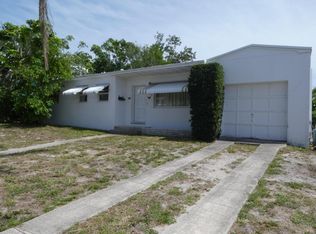 1715 12th Ct N, Lake Worth, FL 33460