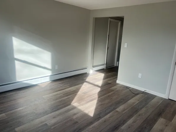 121 North Rd, Yarmouth, ME 04096