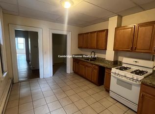179 Harvard St #3, Cambridge, MA 02139