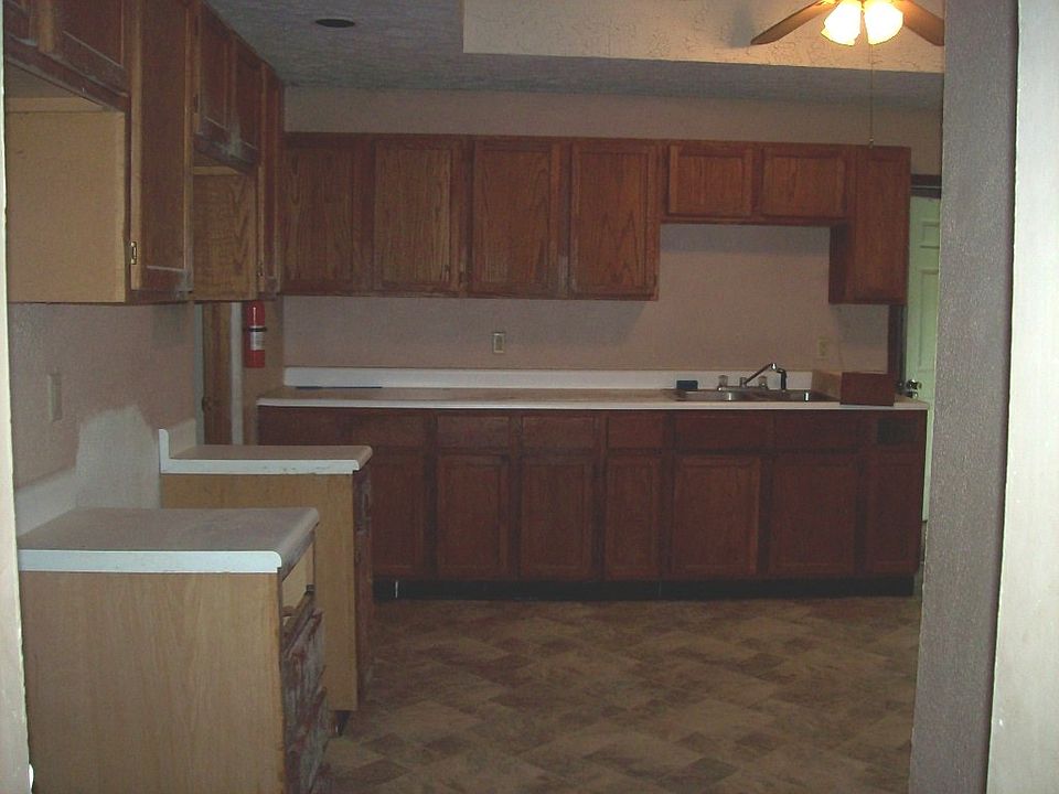 2nd image of 423 N Monroe St