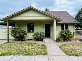 609 4th St, Dayton, OR 97114