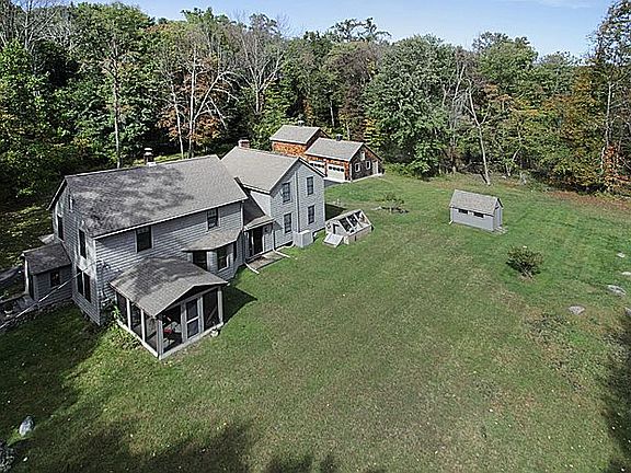 3rd image of 32 Hillside Ave