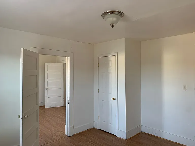 823 Main St #3 — Photo 8