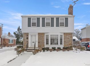 209 Claremont St, Dearborn, MI 48124