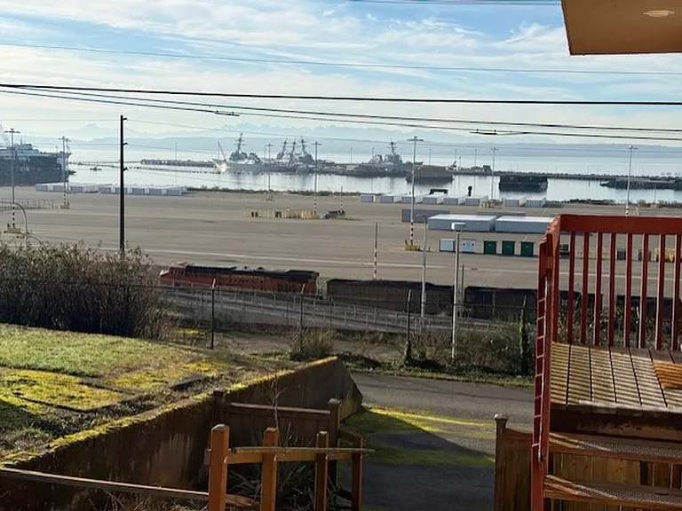 2408 Grand AVE Everett, WA 98021 — Photo 1