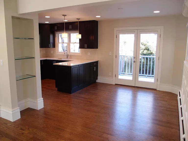1999 Beacon Ct — Photo 3