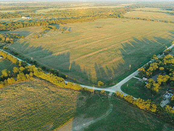 2nd image of County Road 3804