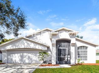 1908 Brandon Brook Rd, Valrico, FL 33594