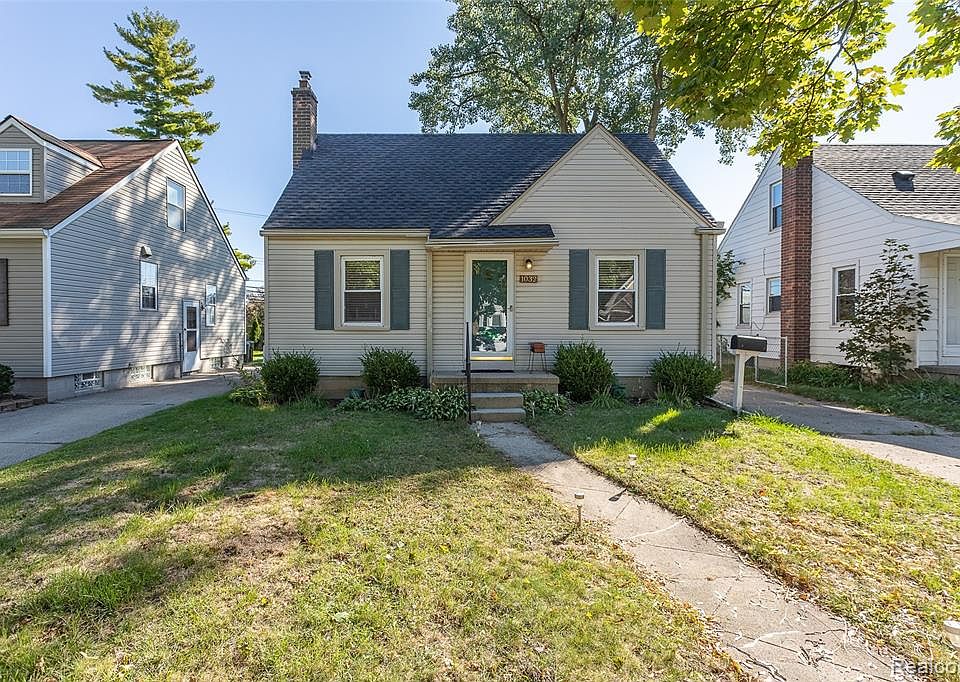 1st image of 1032 N Wilson Ave