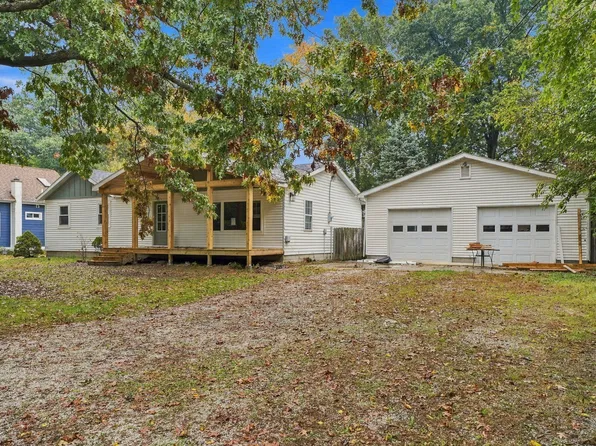 221 S Taylor St, New Buffalo, MI 49117