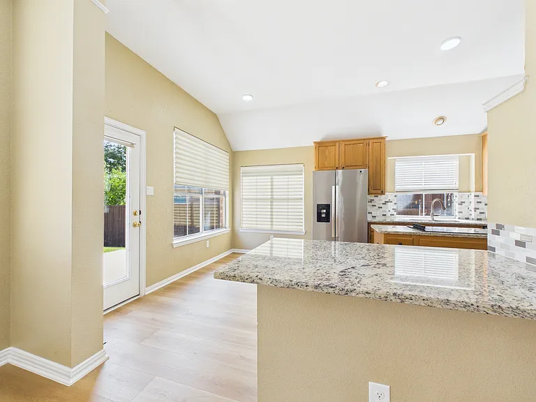 2208 Sagebrush Dr — Photo 15