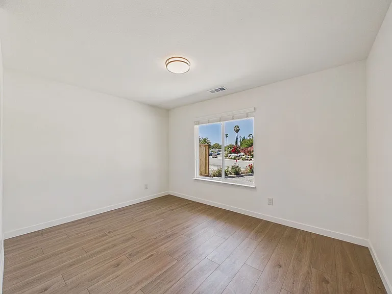 442 Fontanelle Dr — Photo 19