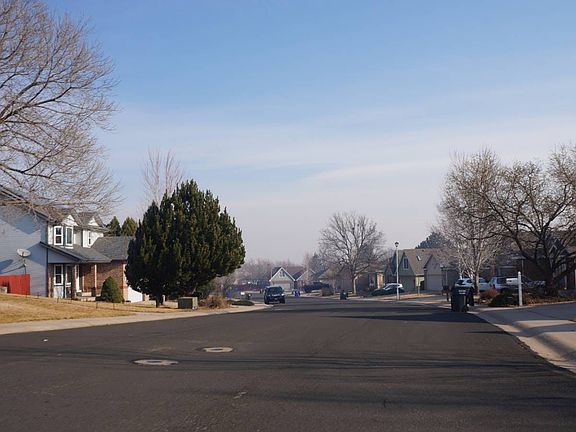 5th image of 1151 52nd Ave