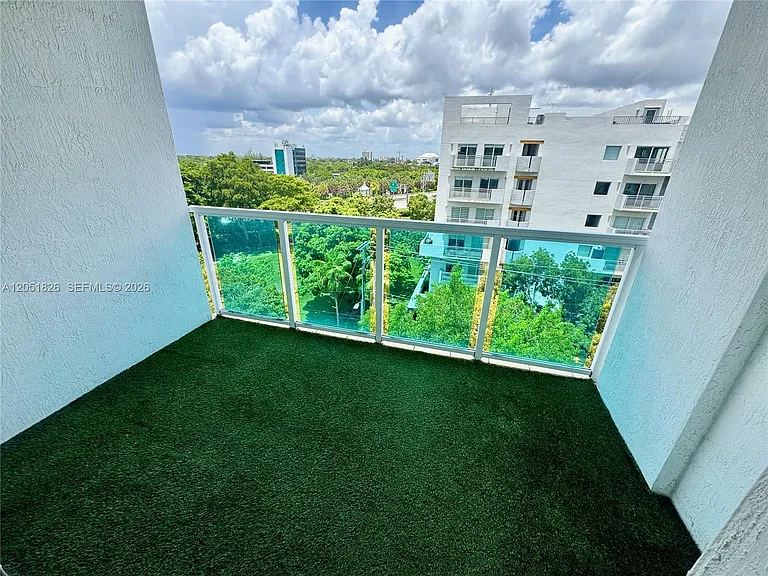 1723 SW 2nd Ave #704 — Photo 9