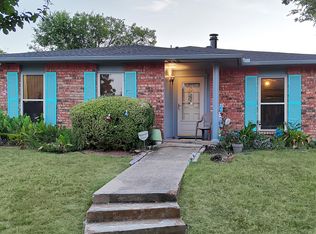 241 S Young Blvd, Desoto, TX 75115