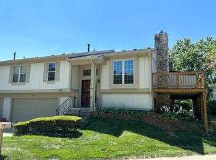 2718 Lakeshire Ln, Indianapolis, IN 46268