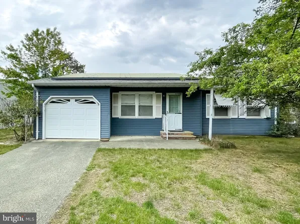 4 Churchill Rd #71, Whiting, NJ 08759