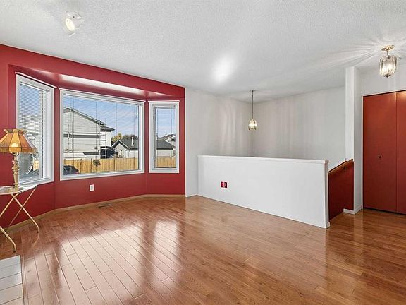 3rd image of 116 W Covington Rise NE