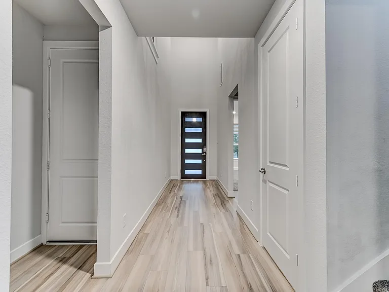 9522 Rialto Creek Dr — Photo 4