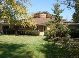 532 E 10th St, Lockport, IL 60441