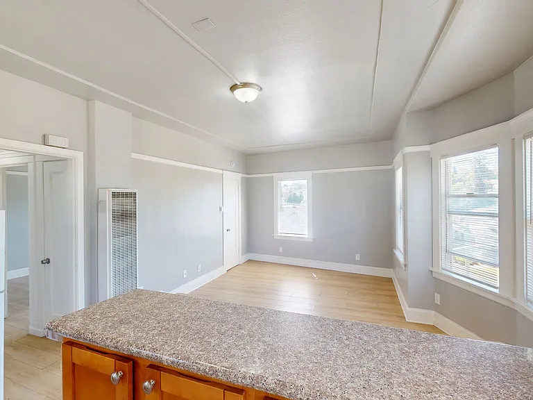 2605 High Street — Photo 26