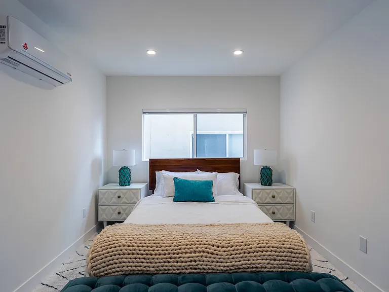 350 Hermosa Ave — Photo 42