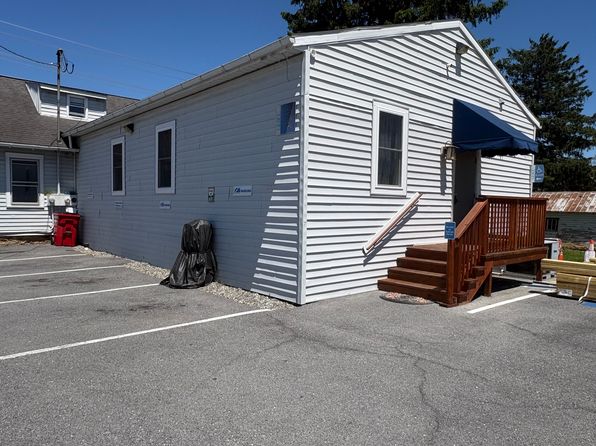 1700 E Main St
