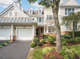 39 Hurlingham Club Rd, Far Hills, NJ 07931