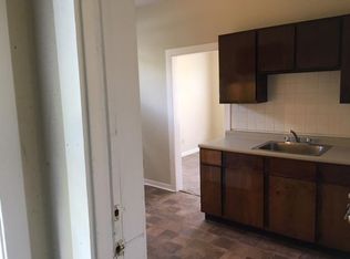 516 1/2 E Enterprise St, Springfield, IL 62702