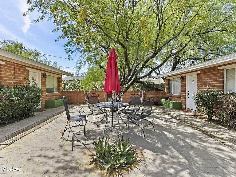 2508 E Seneca St #3 — Photo 2