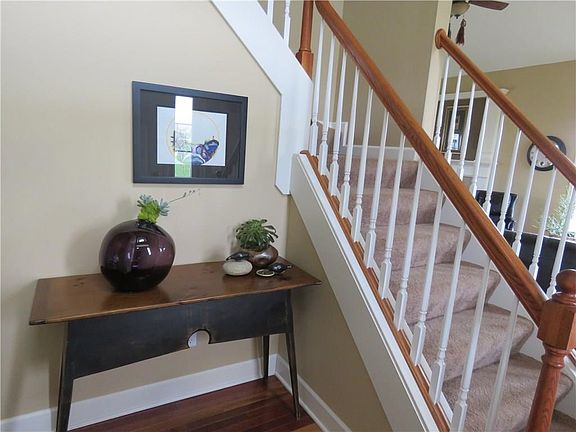 3rd image of 42 Forest Creek Dr