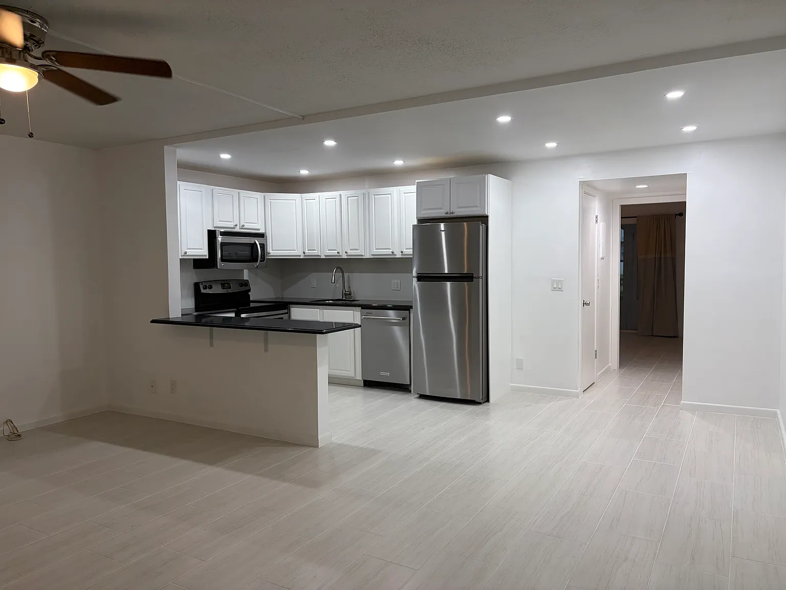 1 bed, 700 sqft, $1,650 — Photo 2