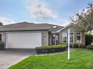 950-C Easy St, Crown Point, IN 46307