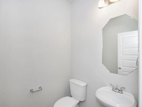 5th image of 109 Wedgewood Trace Ln