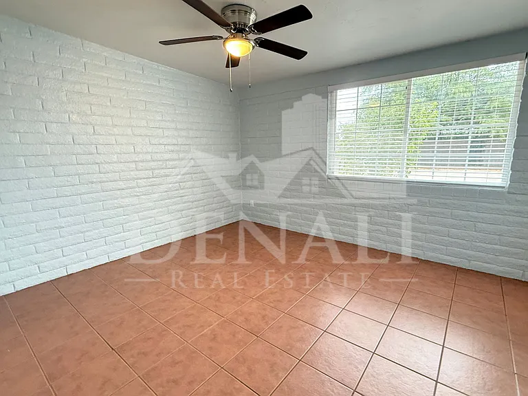 2812 W Calle Ocio — Photo 9