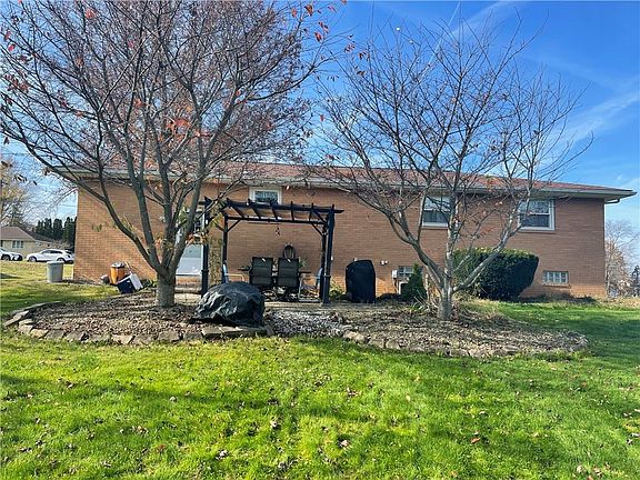 5th image of 619 S Mercer Ave