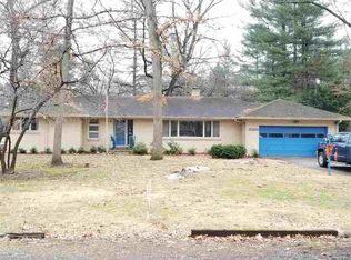 53156 Oakmont East Dr, South Bend, IN 46637