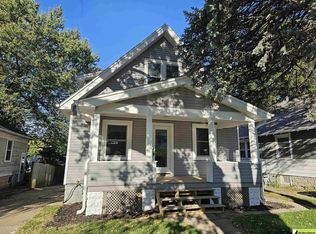 2732 N 48th St, Omaha, NE 68104