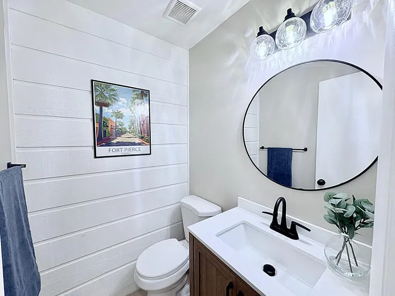2050 Oleander Blvd #2-205 — Photo 9
