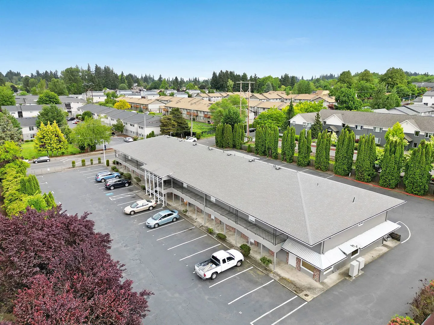 Oak Terrace Apartments — Photo 3