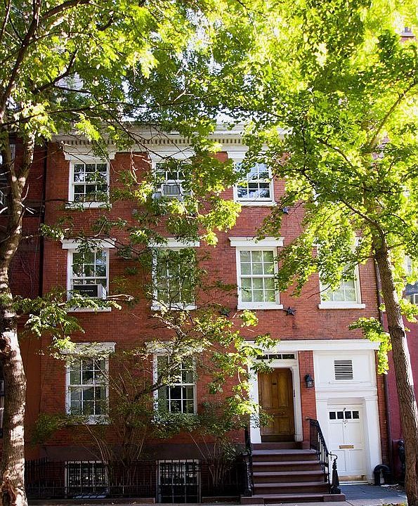 1st image of 46 Perry St #Townhouse
