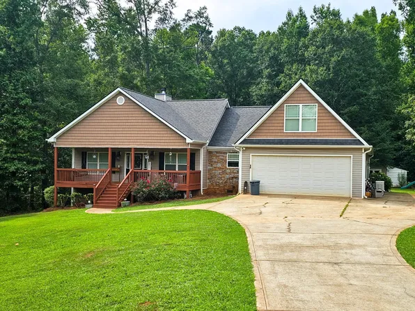 1111 Shoals Ct, Madison, GA 30650