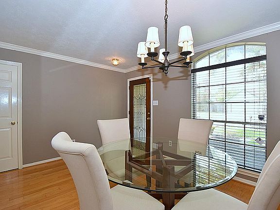 3rd image of 6306 Diamond Rock Dr