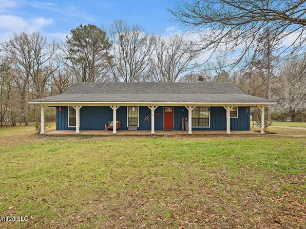 1137 Pennock Pl, Terry, MS 39170