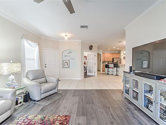 3rd image of 7520 Surrey Pines Dr