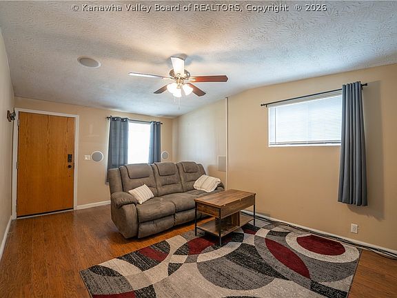 5th image of 813 7th St