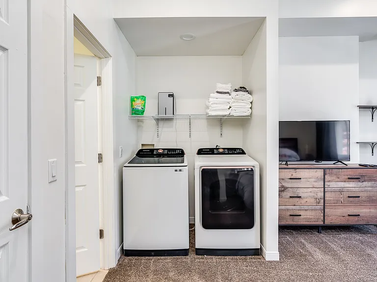 55 E Clifton Ave #2 — Photo 7