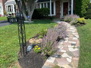 1615 Earlington Rd, Havertown, PA 19083