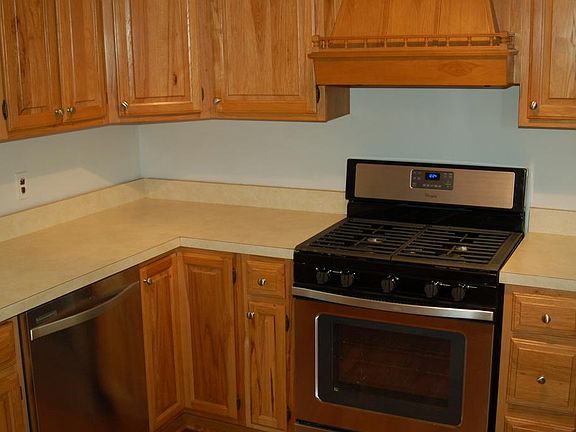 3rd image of 1838 Olmstead Dr